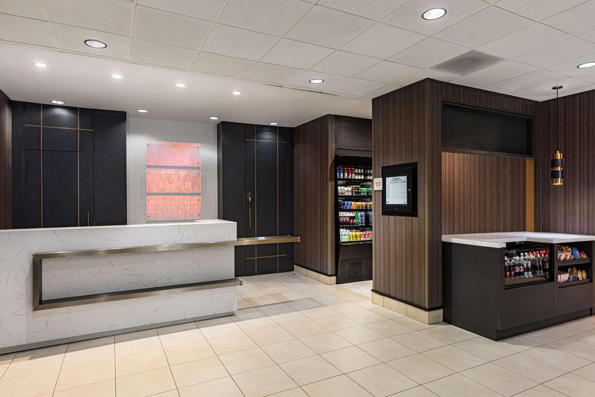 Hilton Garden Inn Los Angeles / Hollywood מראה חיצוני תמונה