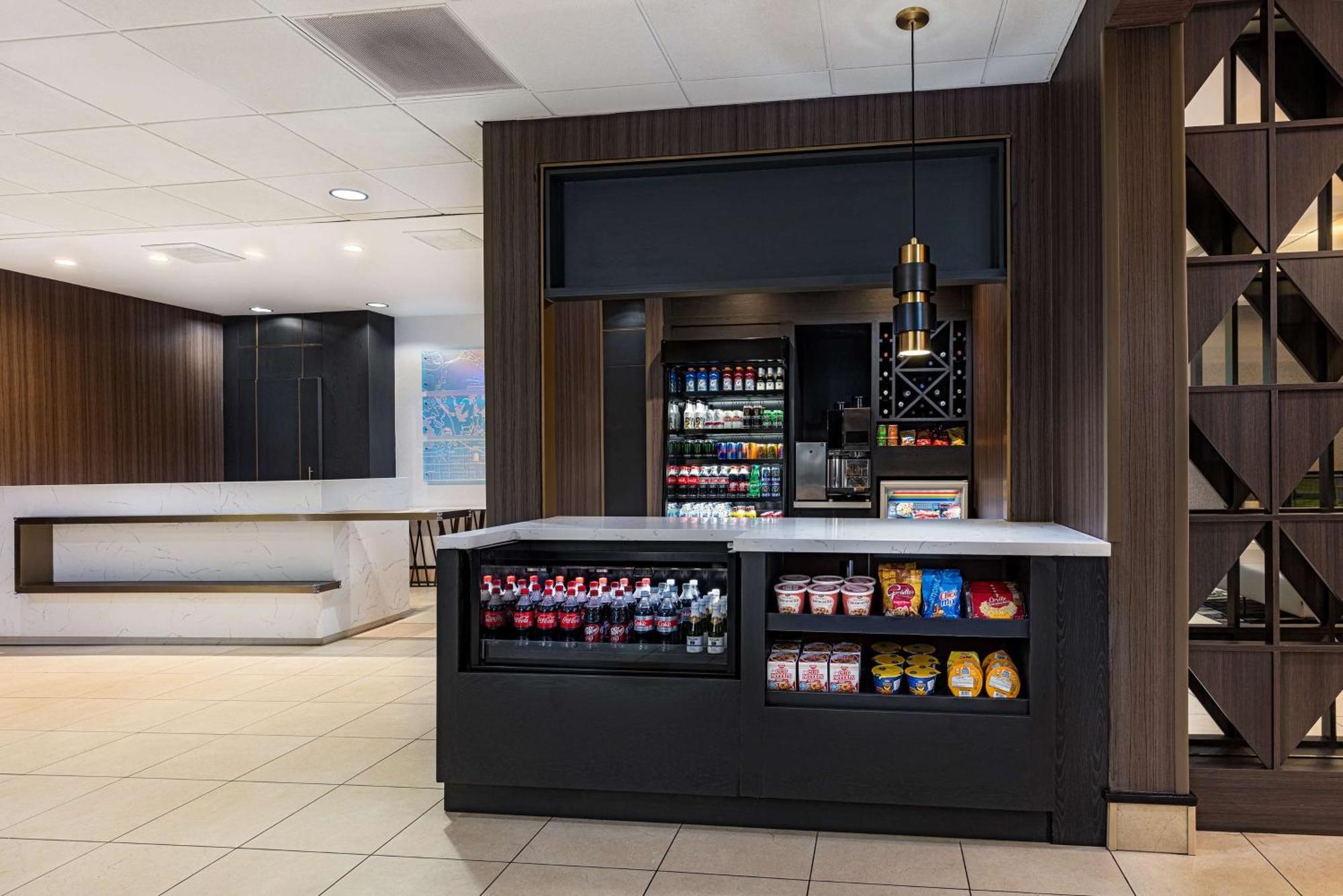 Hilton Garden Inn Los Angeles / Hollywood מראה חיצוני תמונה