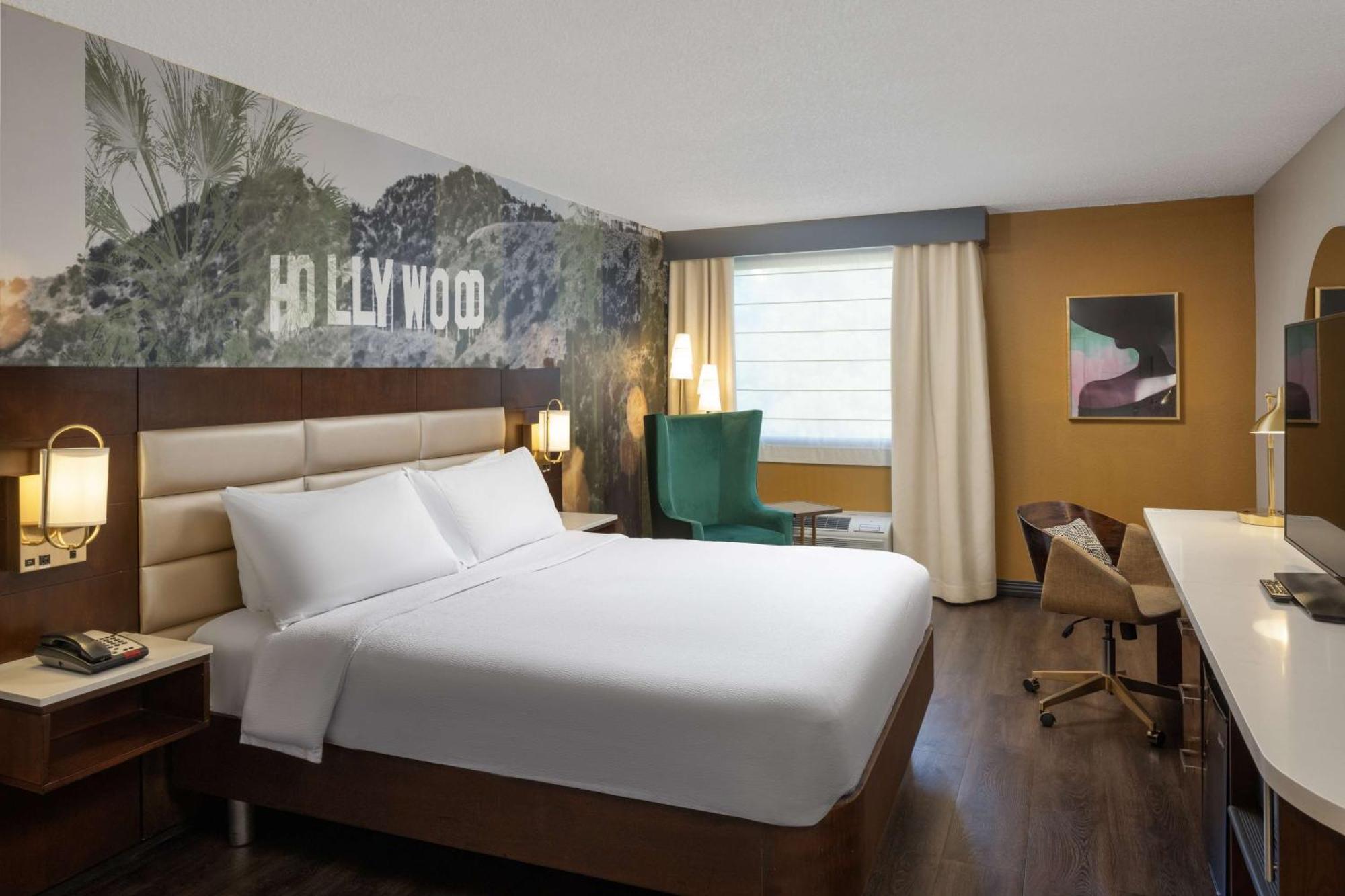 Hilton Garden Inn Los Angeles / Hollywood מראה חיצוני תמונה